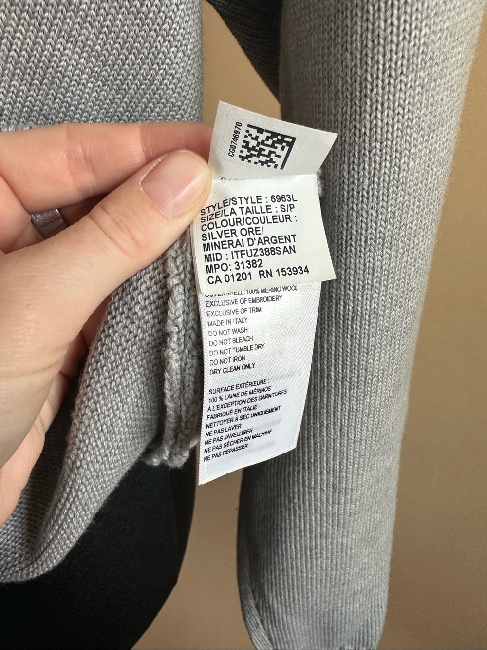 Canada Goose 100% Wool Sweater Size SM Gray Knit Long Sleeve Pullover - Picture 8 of 11